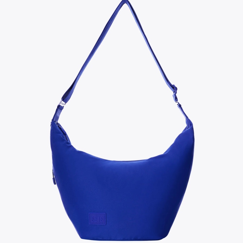 NWT Beis - The Crescent Catchall 
in Cobalt Blue